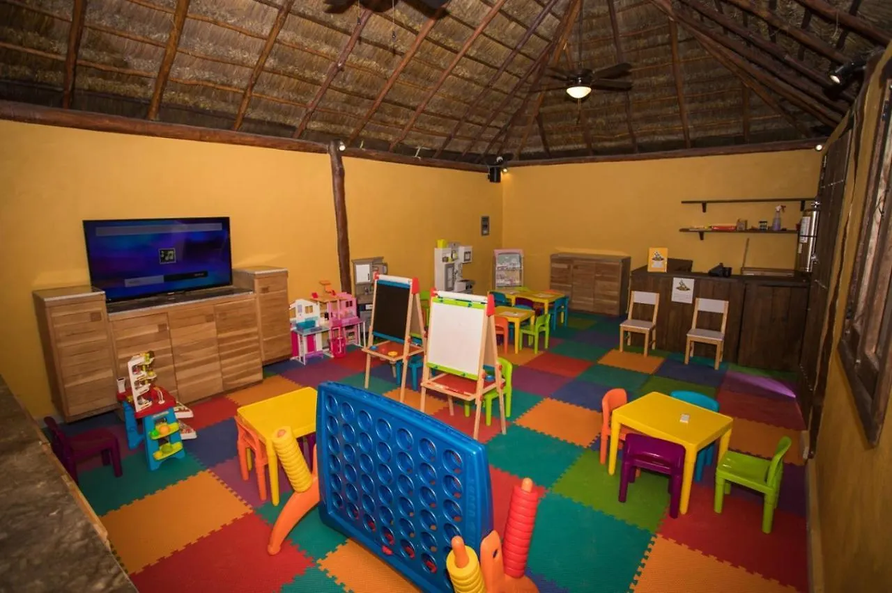 Sunscape Akumal Beach Resort & Spa 4*,