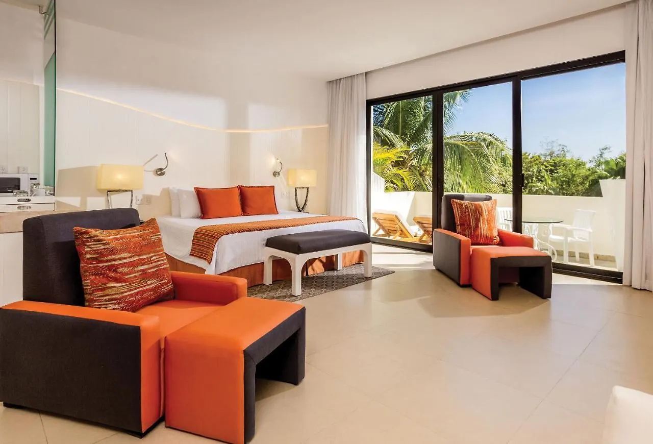 Sunscape Akumal Beach Resort & Spa