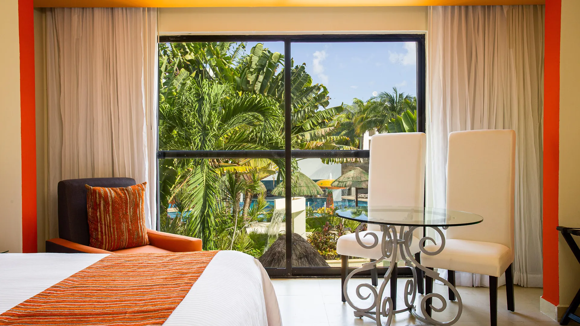 Sunscape Akumal Beach Resort & Spa