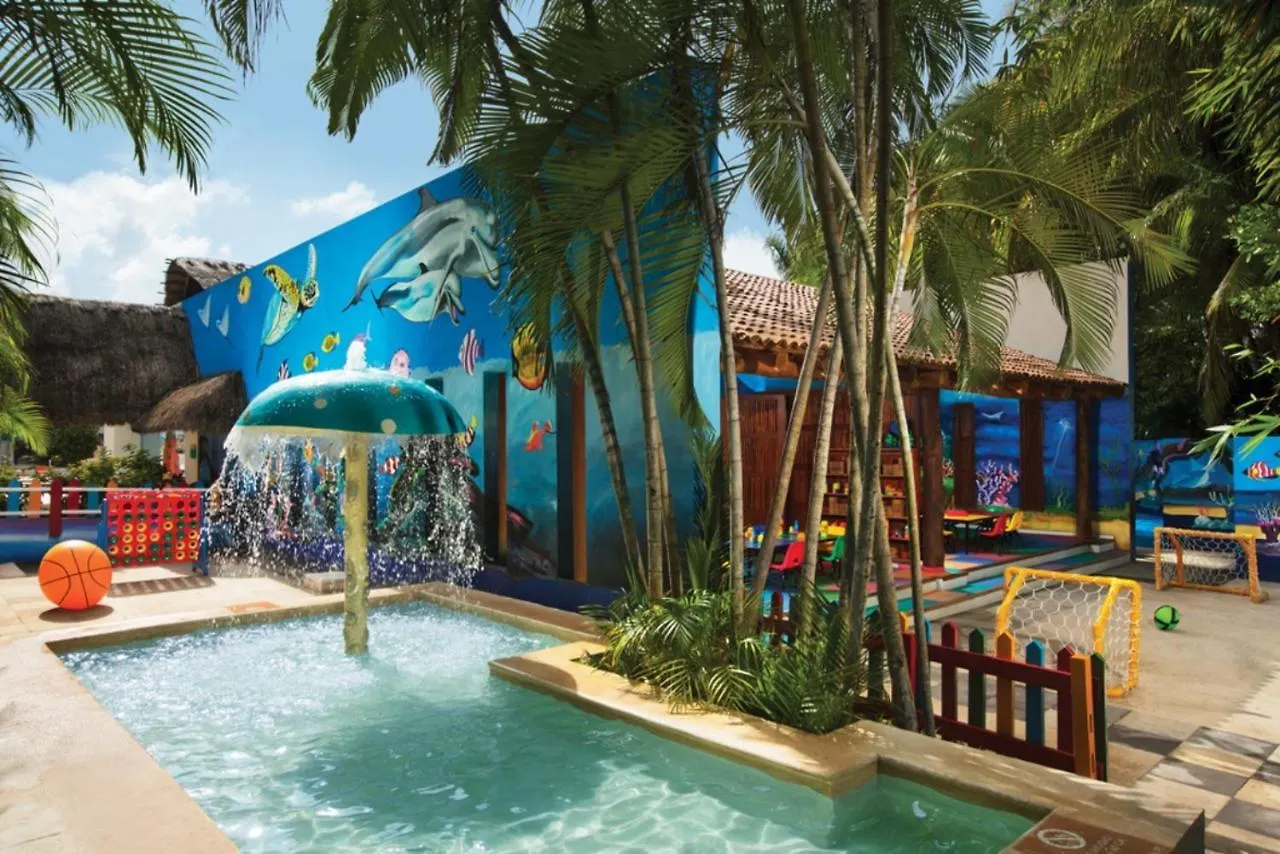 Sunscape Akumal Beach Resort & Spa 4*,