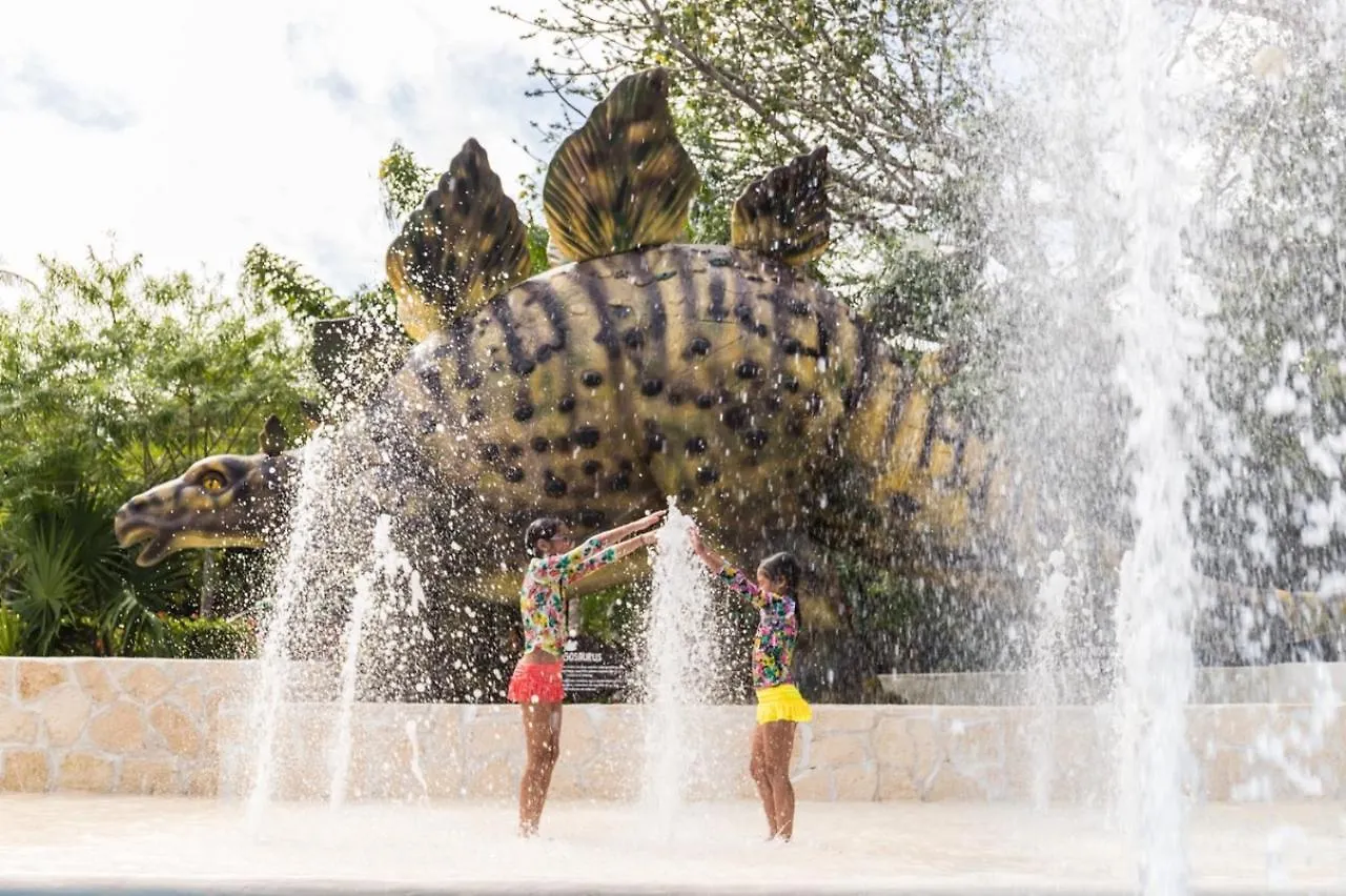 Sunscape Akumal Beach Resort & Spa